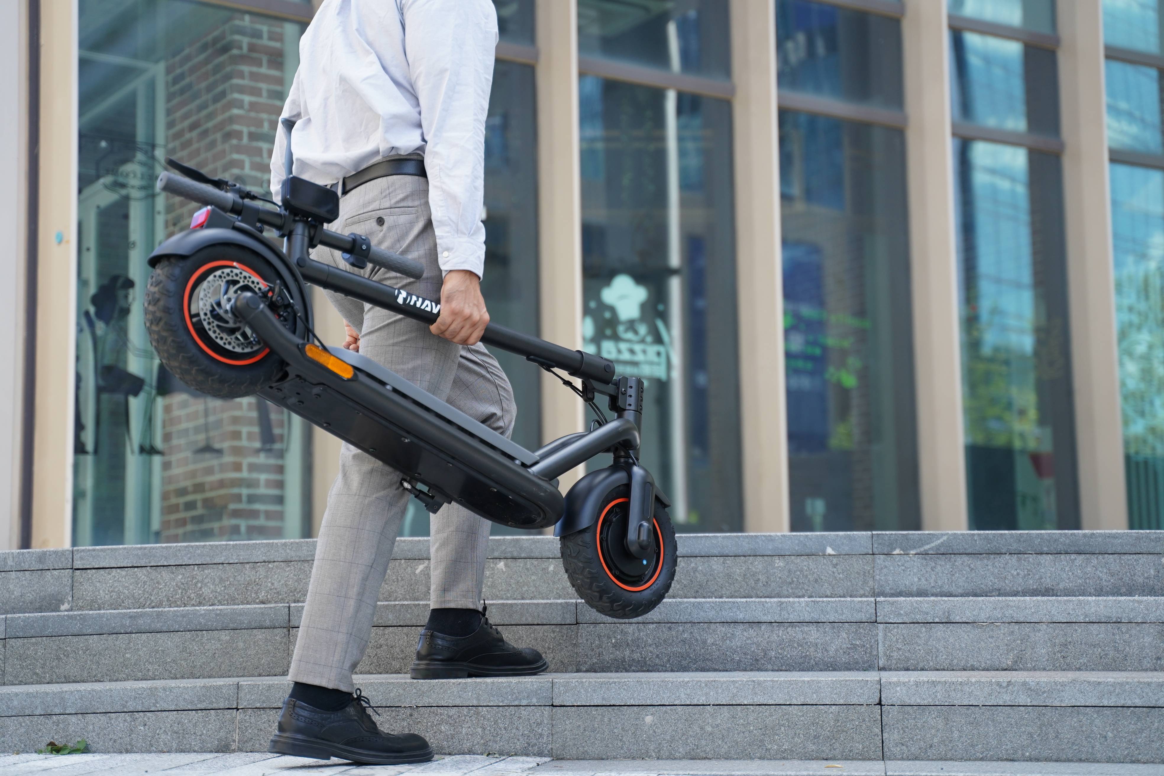 Scooter vs Jetsone One: How Your 2027 Commute Transforms